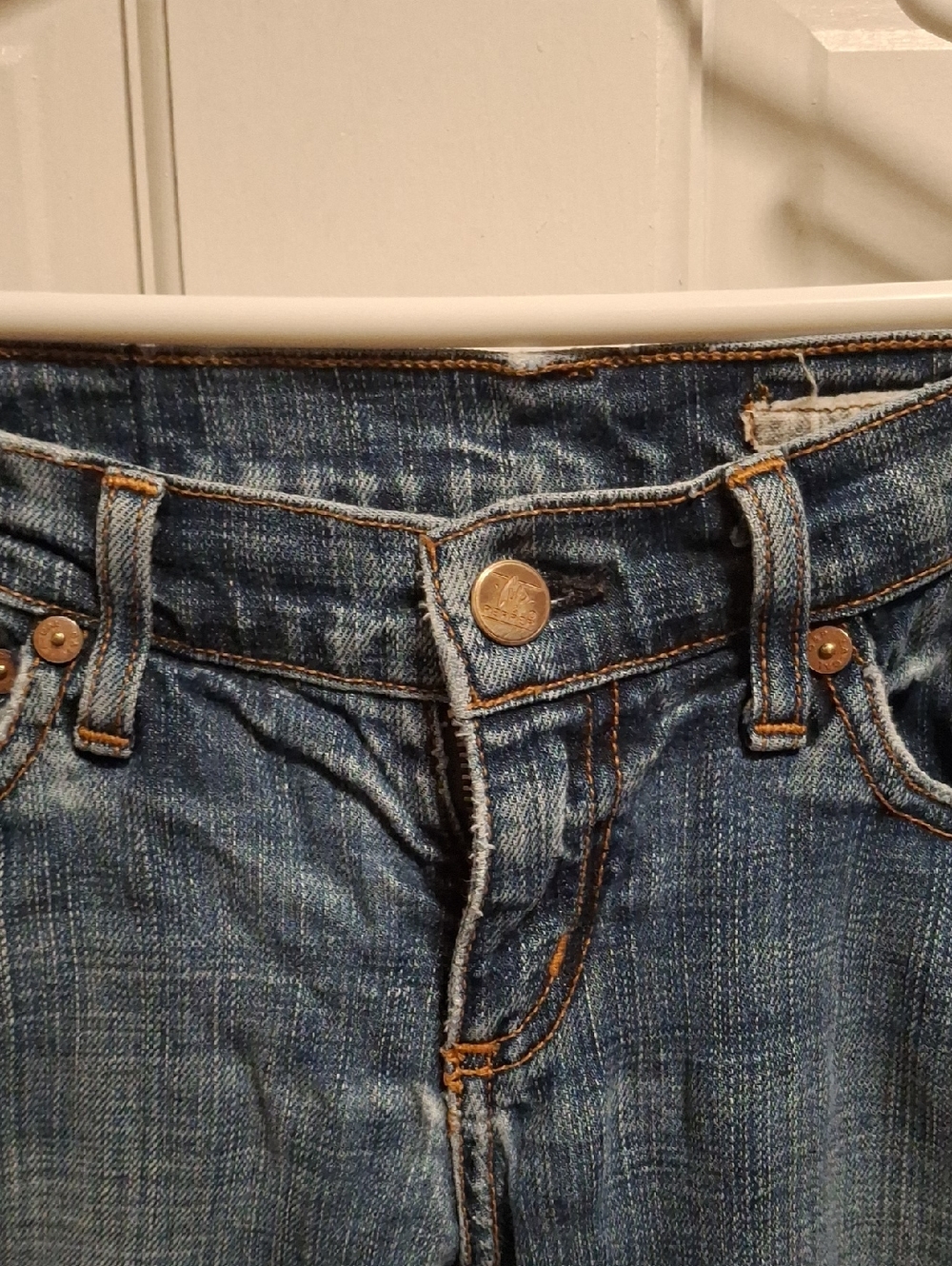 Chip & Pepper Dark Blue  Distressed Jeans Ladies Size 25